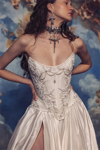 Customized White Strapless Wedding Dresses Sleeveless Side High Split Bridal Gown 2025 Lace-Up Back A-Line Wedding Gown