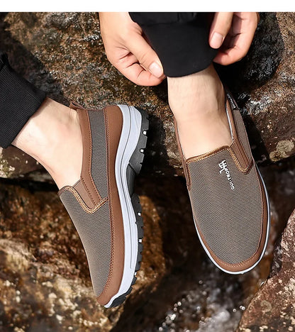 Loafers Men Sneakers Mesh Breathable Non-Slip Slip On Vulcanized Shoes Soft Sole Solid Color Comfortable Water Shoes