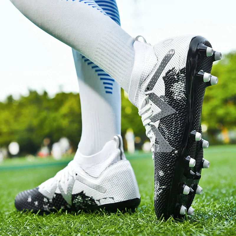 Men Non-slip Football Boots Unisex Professional Soccer Shoes Sports New Cleats Drop Shipping Ultralight Breathable Futsal