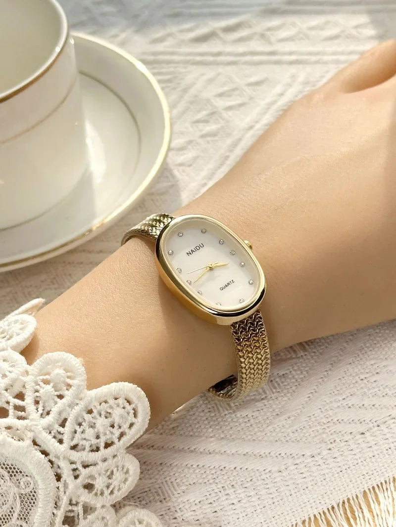 Luxury Oval Dial Rhinestone Watch New Brand Quartz Watch for Women Adjustable Stainless Steel Strap Wristwatches Wholesale Gift