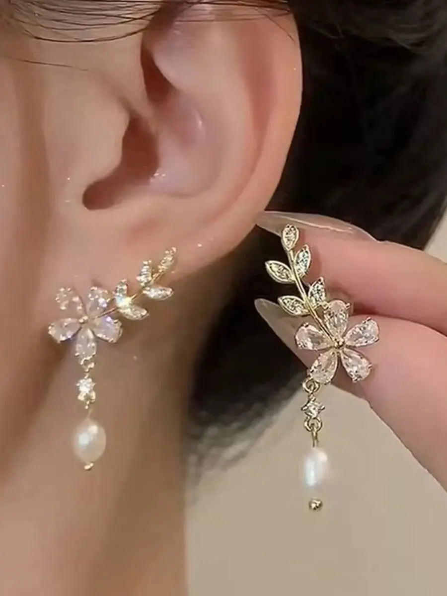 Exquisite Leaves Crystal Flower Stud Earrings For Women AAA Zircon Rose Butterfly Tassel Earring Bride Wedding Party Jewelry