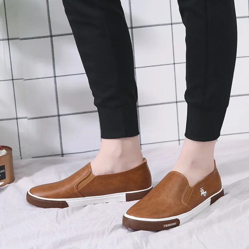 Men's Seasonal Feet Set Fashion New Little White Shoes Men's Flat Bottom Rubber Shoes Skateboard Leisure Work Shoes
