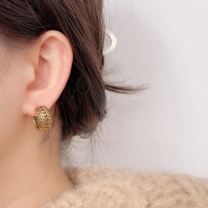 Fashion Jewelry Sweet Korean Temperament Metal Geometric Hoop Earrings For Women Party Gifts Simply Design Accessories