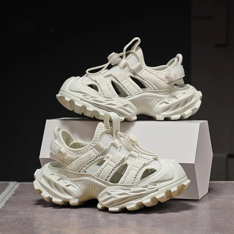 2026 New Boys' White Sports Sandals Summer Closed Toe Beach Shoes with Hollow Out Design for Children
