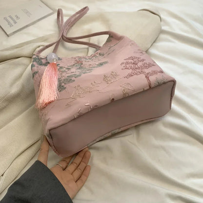 Hot Selling Chinese Style Embroidered Fashionable Women's Shoulder Bag 2026 Summer New Trend Large Capacity Handbag