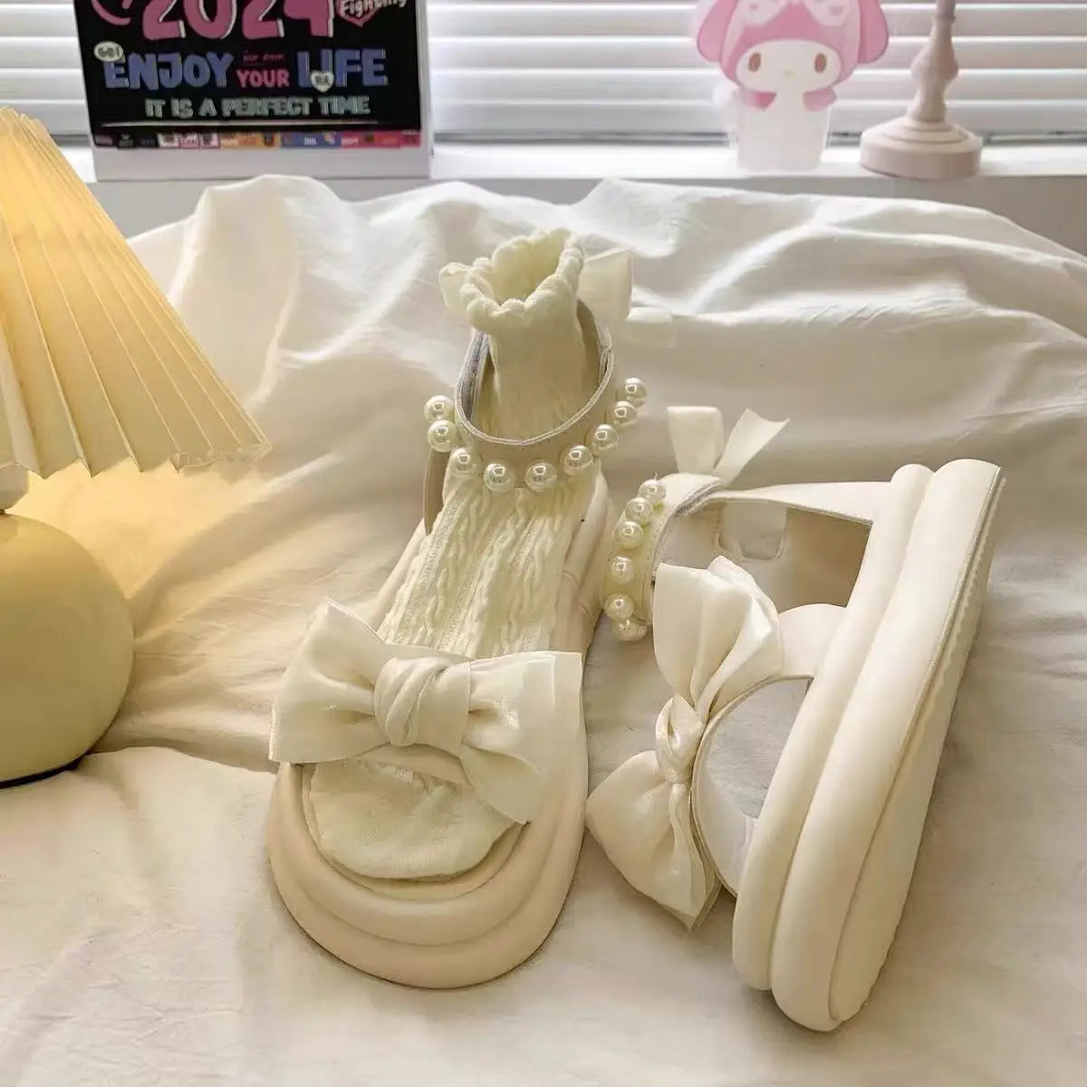 Girls Sandals Pearl Bow Princess Shoes 2026 Summer New Children's Beach Shoes Girls Soft Sole Sandals