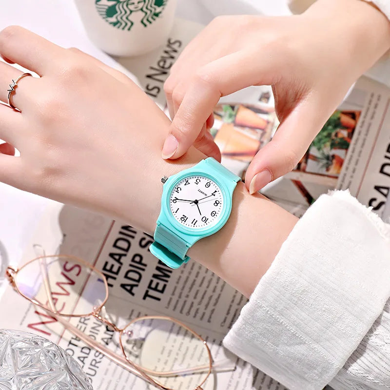 Simple Fashion Quartz Watch for Women Students Wrist Watches Silicone Strap Watch Wholesale Reloj Mujer Elegante Reloj De Mujer