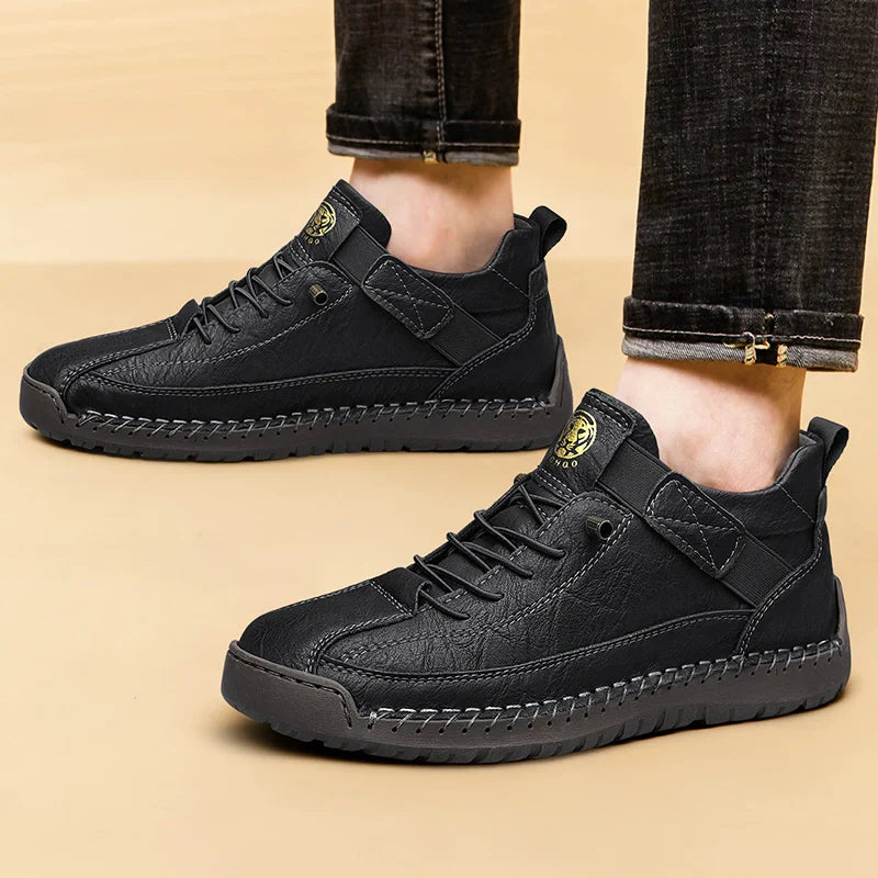 CLOHOO Botas Casuais Esportivas Masculinas Cano Alto Feitas à Mão Respiráveis para Uso ao Ar Livre com Opções de Tamanho Estendido Botas Clássicas de Tornozelo