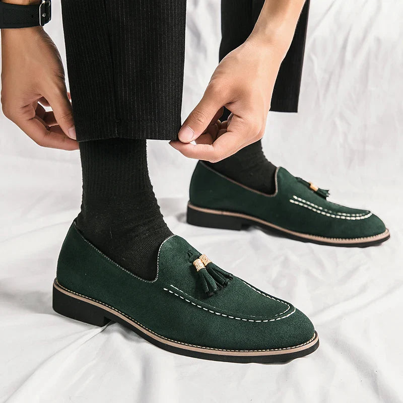 Mocassins com Borla Versão Coreana Masculinos Tamanhos Grandes 37-47 Verdes Sapatos Masculinos de Couro Camurça da Moda Sapatos Sociais Sapatos Masculinos para Dirigir