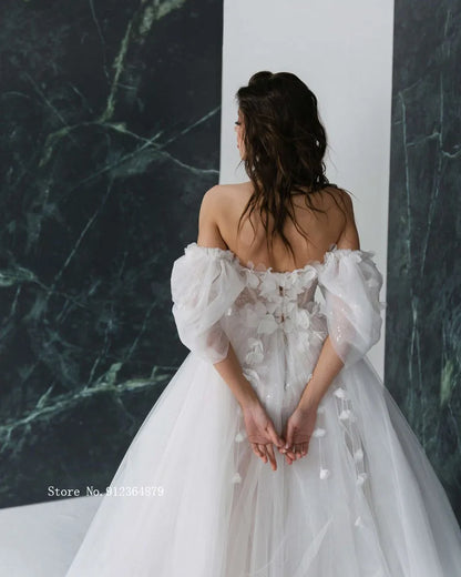 3D FlowerWedding Dresses with Detachable Sleeves Wedding Gowns Sweetheart Bridal Dresses Open Back Appliqued
