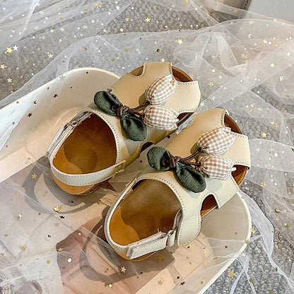 2025 Children Sandals for Girls Summer New Fashion Korean Style Soft Bottom Anti-slippery Versatile Cut-outs Princess Beach Shoe