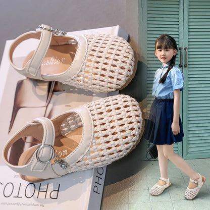 2026 Summer New Girls Woven Princess Shoes Cute Soft Sole Closed Toe Sandals Korean Style Kids Beach Shoes