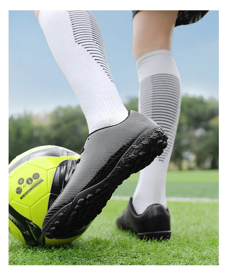 Professional Children Football Shoes Men Kids Soccer Shoes Boys Football Boots EU Size 33-45