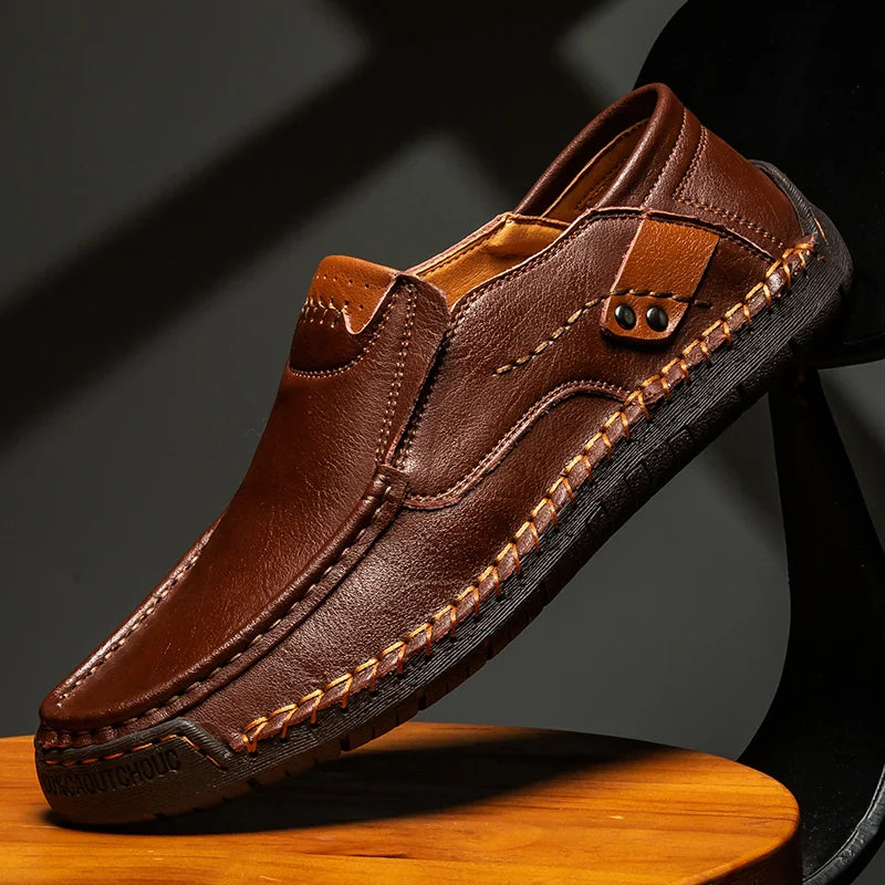 New Handmade Leather Men Shoes Casual Comfortable Men Loafers Slip On Leather Shoes Men Flats Hot Sale Outdoor Walking Shoes