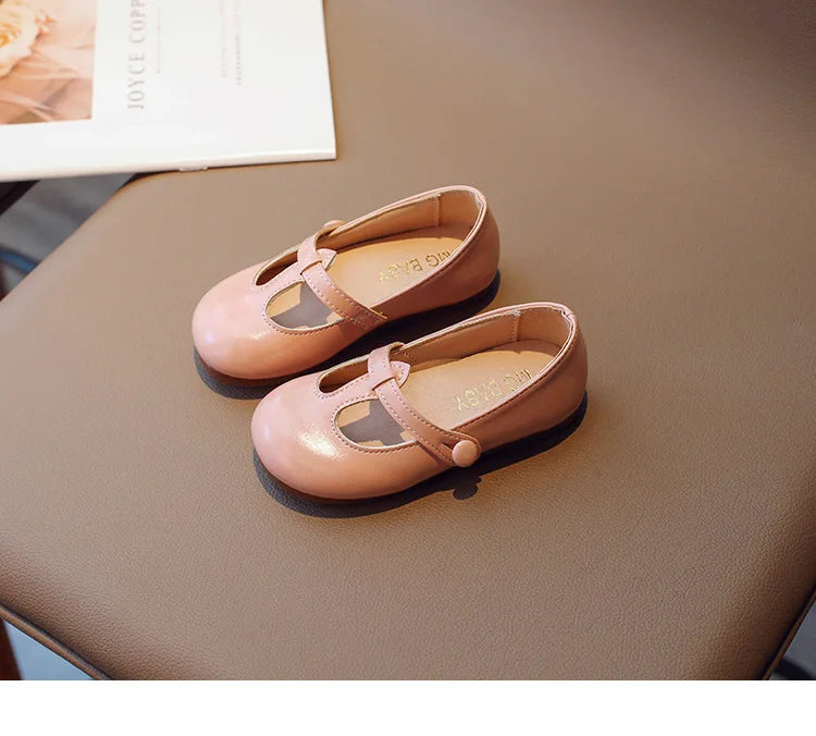 2025 new style soft soled leather shoes for little girls, fashionable and versatile princess shoes, children's college style