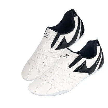 White Breathable Taekwondo Shoes Karate Kung Fu Wrestling Martial Arts Shoes Adults Child Non-slip Soft Oxford Soles Sneakers