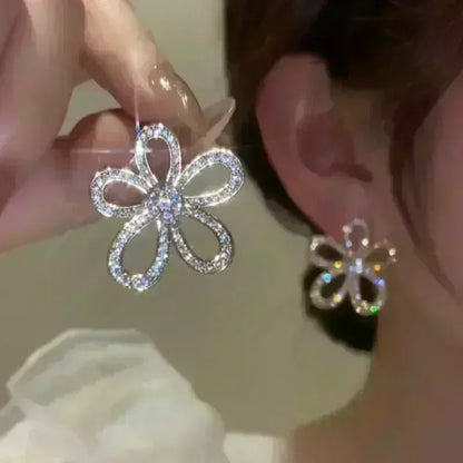 Simple Black Bow Love Earrings for Women Fashionable Personalized Beautiful Daily Accessories Party Jewelry Premium Gifts