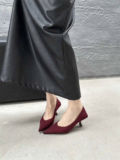 Sapatos de salto alto femininos de bico fino para o outono de 2024, sapatos sexy e rasos, sapatos de salto fino elegantes para mulheres, sapatos de festa, sapatos de salto alto, sapatos elegantes de festa, sapatos femininos.