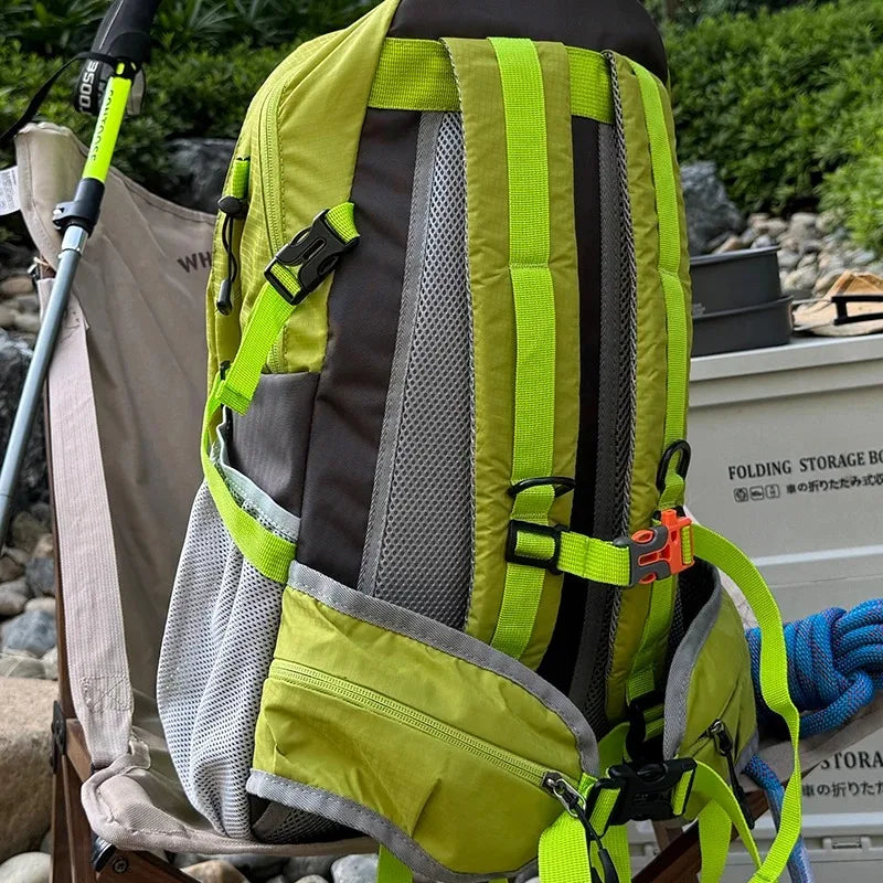 Outdoor Hiking Rucksack Backpack Mountaineering Bag for Men Women Sports Trekking Backpack Light Travel Camping