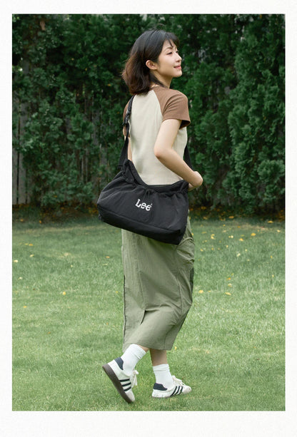 Large Capacity Light Ladies Crossbody Bag Waterproof Casual Shoulder Bag Women Daily Outdoor Travel Shopping Dumpling Bag