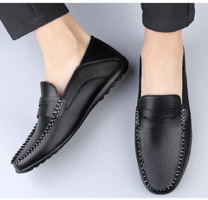 Men's fashion leather shoes Four Season new plus size casual soft sole white shoes anti slip outdoor business dress leather shoe