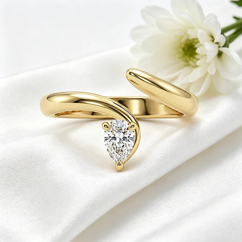D VVS1 Pear Cut 0.5CT Moissanite Rings for Women Elegant Wedding Proposal Band S925 Sterling Silver Plated 18K Jewelry