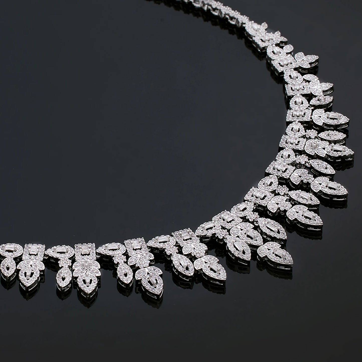 2023 New 4-piece Bride Wedding Jewelry Set Women's Necklace Set Jewelry Elegant Women's Necklace Oxidized Jewelry