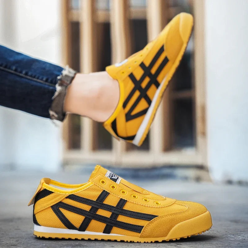 Men's Classic Running Shoes Lace Up Flat Bottom Sports Shoes Soft Sole Walking Shoes Breathable Couple Casual Shoes Tennis Shoes
