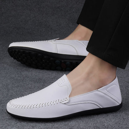Fashion Men Casual Leather Shoes Luxury Italian Soft Men Loafers Handmade Moccasins Men Breathable Slip on Boat Shoes Plus Size