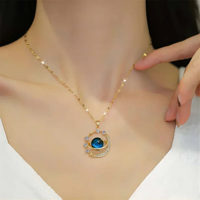 Delicate and Beautiful Starry Pendant Necklace for women