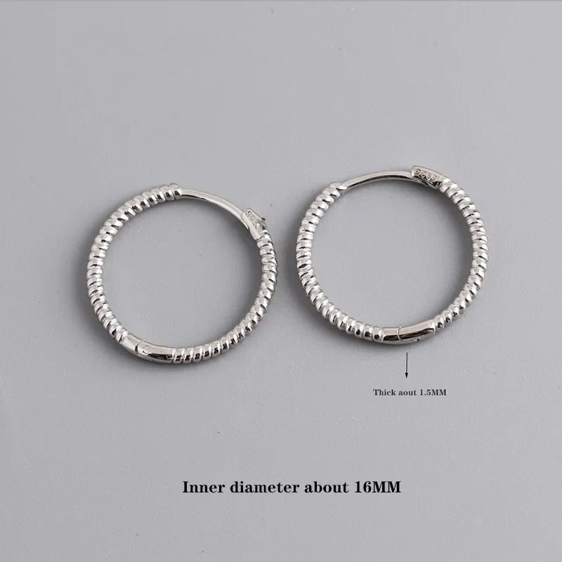 925 Sterling Silver Fashion Piercing Charm Twist Huggies Hoop Earrings for Women Rock Gothic Unisex Jewelry Ear Buckles