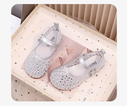 Summer Quick-Dry Mesh Kids Sandals for Girls Witn Sparkly Sequins Non-Slip Sole Cuts-outs Toddler Flats Beach Shoes Daily Wear