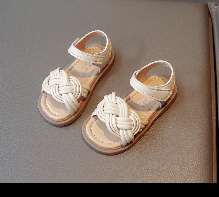 Children Fashion Girls Sandals Casual Weave Breatheable 2023 New Summer Beach Shoes Princess Flats Hook & Loop Chic Kids Korean