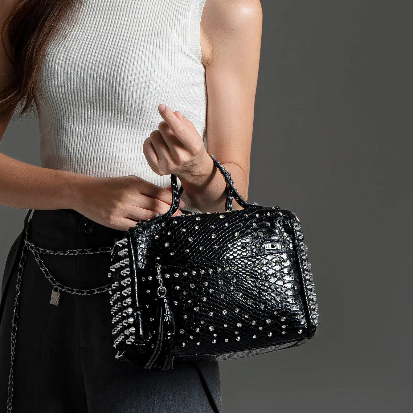 Women's bag luxury designer purses and handbags Shoulder bags vintage Rivet tote bag for women Large capacity travel bag purse