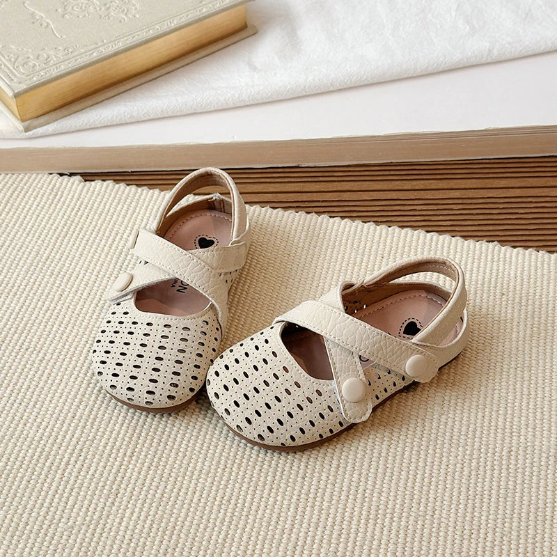 Summer New Kids Mary Jane Sandals Hollow-out Breathable Girls Causal Flat Shoes Non-slip School Children Fashion Retro Sandals