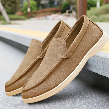 Men's casual shoes - lightweight summer shoes, easy-to-wear closure, synthetic uppers and soles for office, vacation