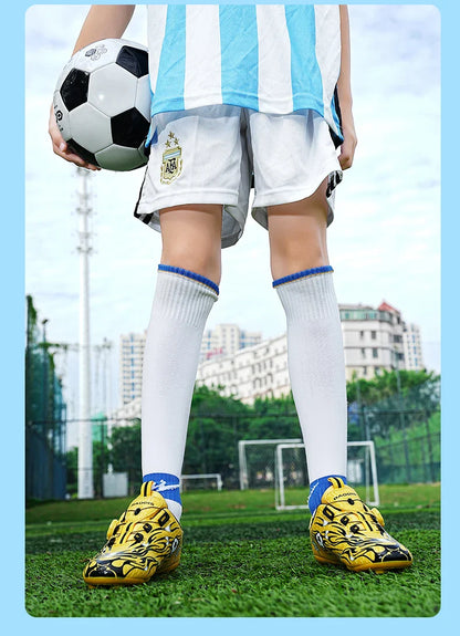 New Children Soccer Cleats Football Boots TF FG Anti-Slip Comfortable Training Shoes Outdoor Indoor Sneakers for Kids Boys Girls