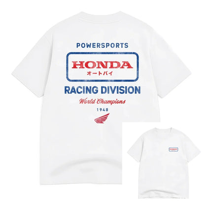 A camiseta do piloto da série "Retro Motorcycle" apresenta uma blusa de manga curta e gola solta no estilo hip-hop, da Honda, modelo "Non-wing".