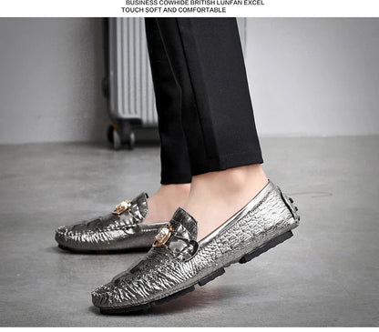 Slip-On Men's Shoes Crocodile Pattern 2025 Spring and Summer Fashion British Trendy Bright Leather Shiny Lazy Casual Beanie Shoes Handmade