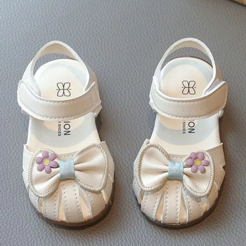 2026 New Girls Baby Soft Sole Princess Sandals Extra Soft Summer Toddler Closed Toe Fashion Walking Shoes