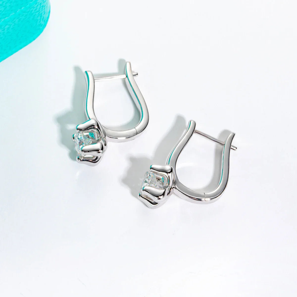 1cttw Moissanite Huggie Earrings 925 Stieerling Silver D Color Lab Created Diamond Hoop Earring For Women Jewelry