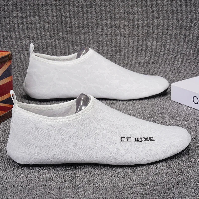 Men's Shoes Breathable Thin Bottom Light Driving Loafers Casual Socks Shoes Men Slippers Comfortable Walking Mens Shoes