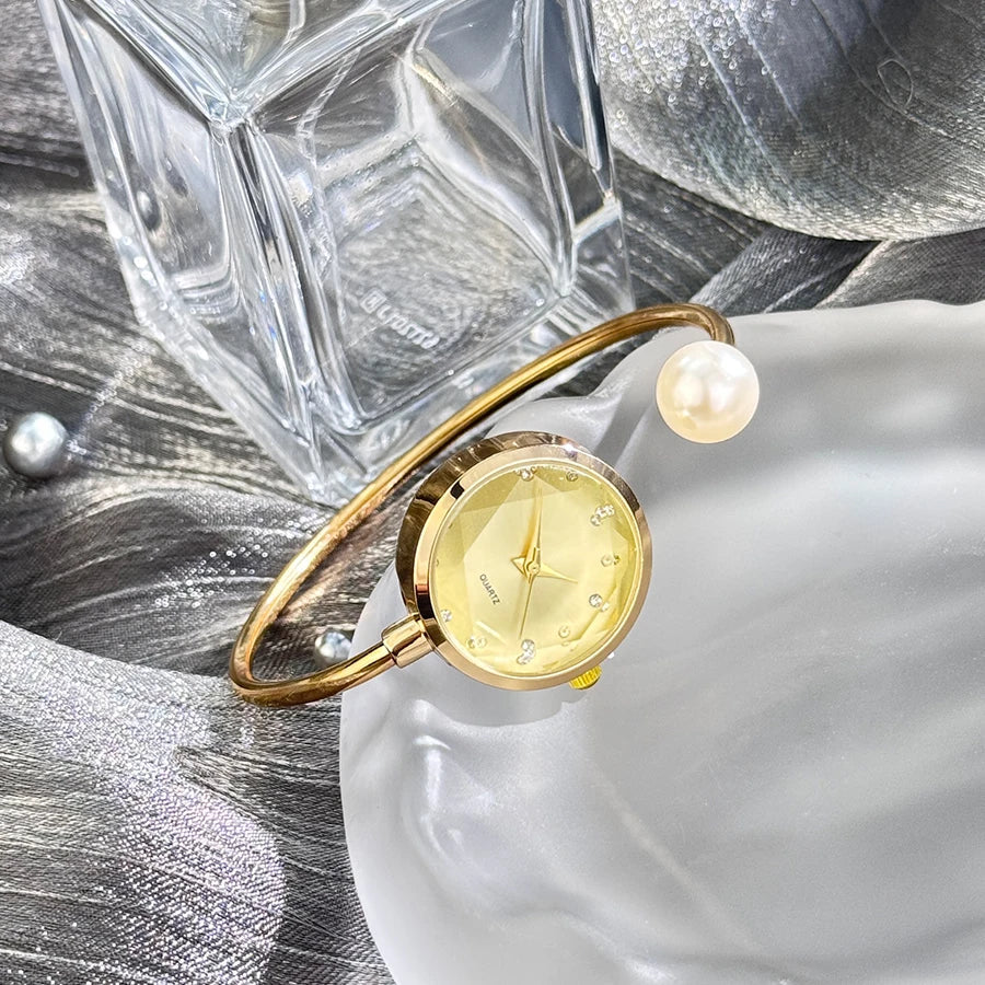 Women's Slim little bracelet 1 large pearl diamond cut glass rhinestone dial Minimalist quartz watch Bracelet Watch