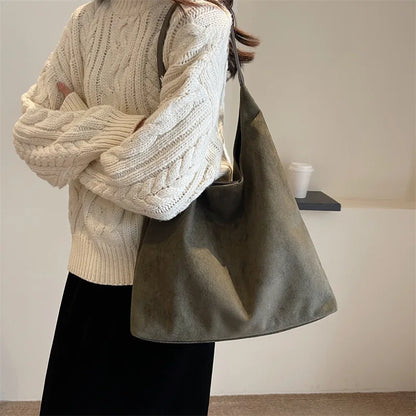 Korean suede bucket bag, women's casual commuting shoulder tote bag, autumn/winter 2025 new underarm set bag