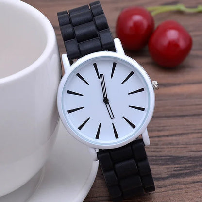 Women's Watches Ultrathin Silicone Ladies Bracelet Large Dial Korean Edition Female Student Fashion Quartz Wristwatch UTHAI CE76