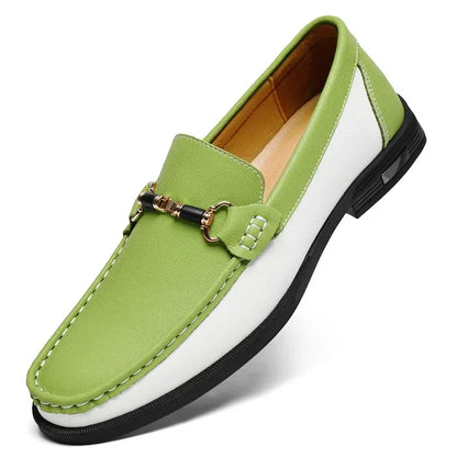 Sapatos Masculinos de Couro Genuíno de Marca de Luxo Mocassins de Casamento Sem Cadarço Nova Tendência Fivela de Metal Sapatos Masculinos Versáteis para Negócios