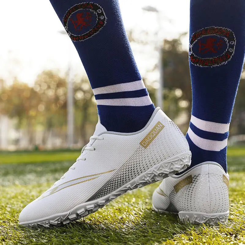 Men's Soccer Shoes Professional Society Football Boot Sports Turf Training Soccer Shoes Outdoor Grass Football Shoes for Men