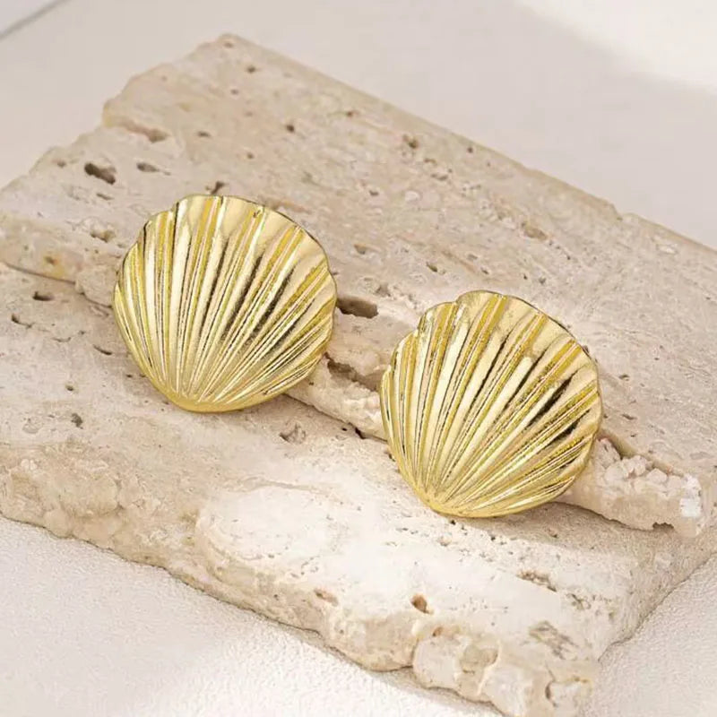 Exaggeration Ocean Style Shell Texture Stud Earrings for Women Trendy Accessories Personalization Jewelry Earrings Daily Wear