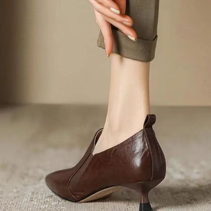 French Retro Temperament Low-heeled Shoes Women's Spring New Leather Pointed High Heels Small Leather Shoes Large Size 43