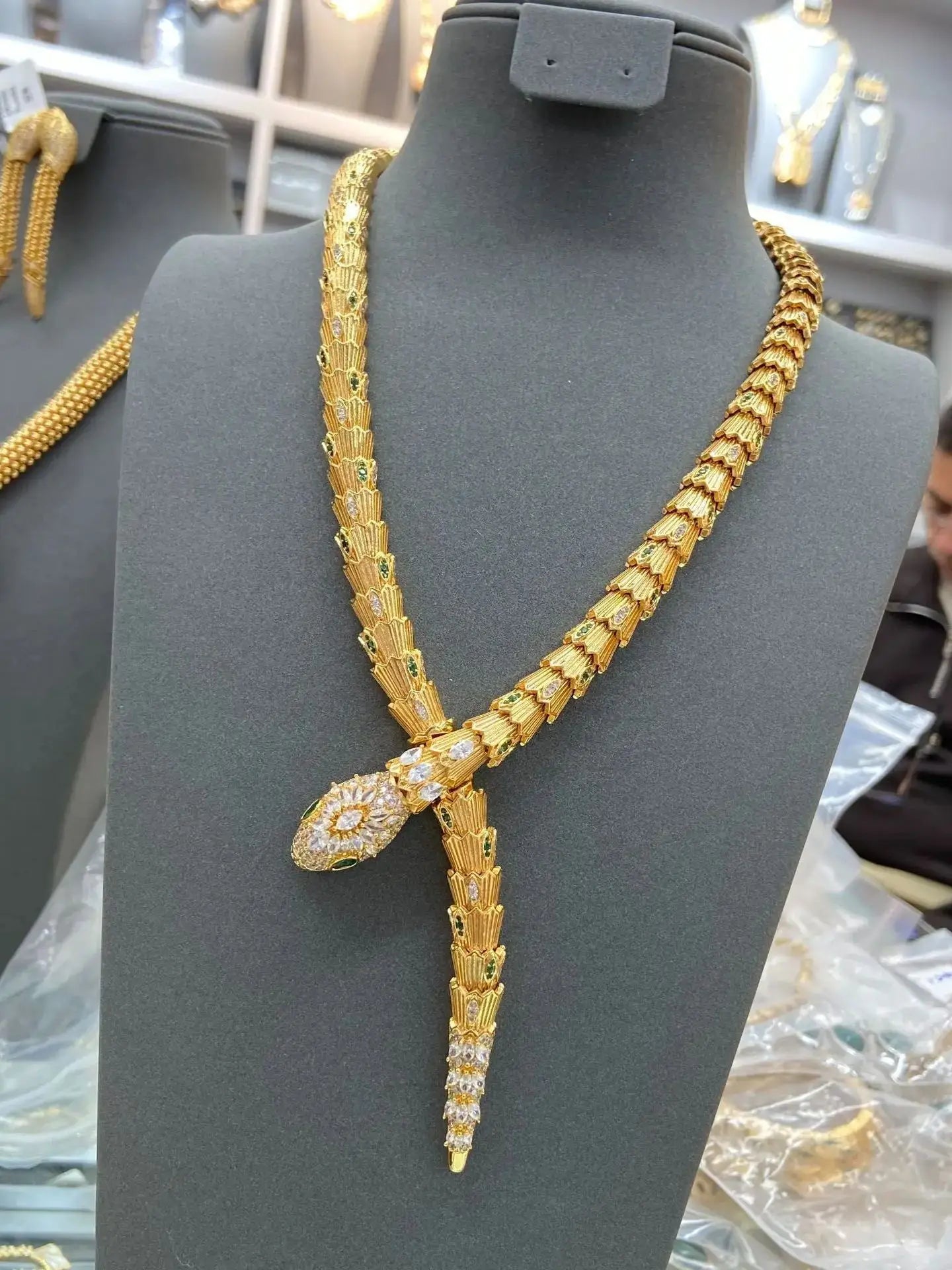 2025 New Light luxury Snake Jewelry Set Fashionable and high-end necklace, collarbone bracelet, stud earrings and an open ring